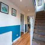 2 Bed In Quiet Suburb * Харрогейт