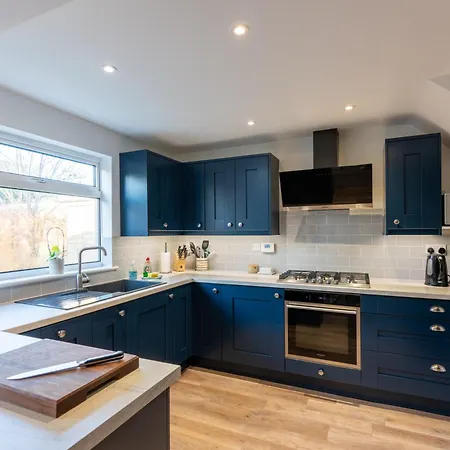 2 Bed In Quiet Suburb Harrogate