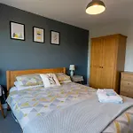 2 Bed In Quiet Suburb Дом отдыха *